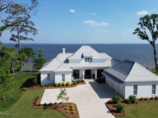 117 N Natchez Drive, Madison, MS 39110