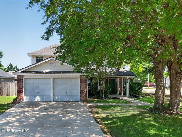 828 Ellington Drive, Biloxi, MS 39532