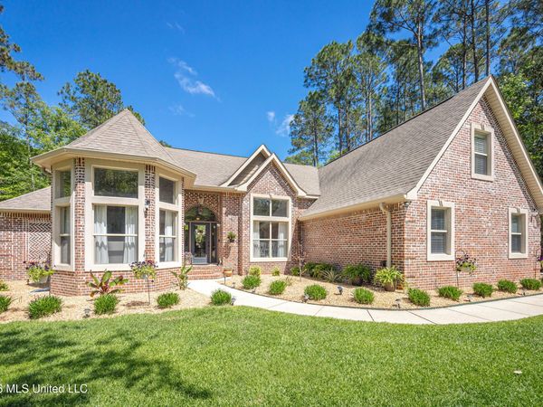 15548 Highway 15, D'Iberville, MS 39540