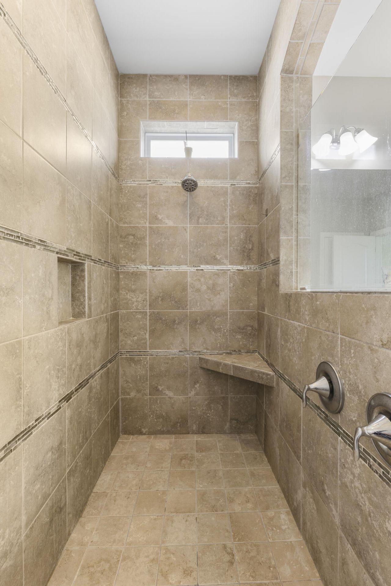 261 Topsaw Lane Photo 32