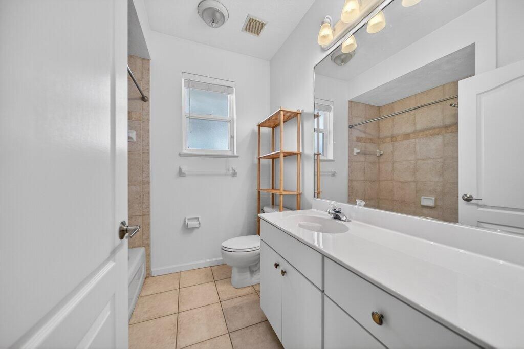 612 SE 6th Street, Stuart, FL 34994 Photo