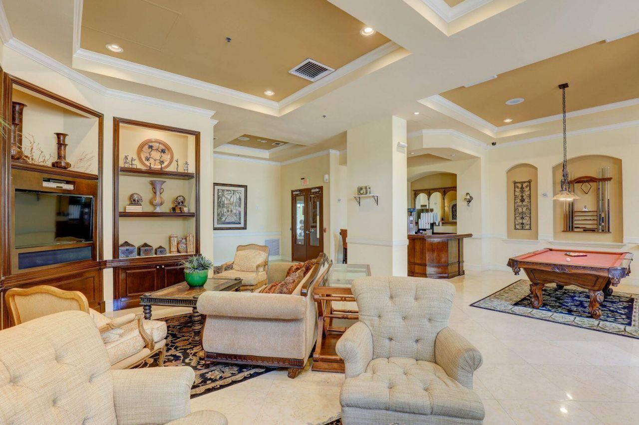 616 Clearwater Park Road, Unit 913, West Palm Beach, FL 33401 Photo