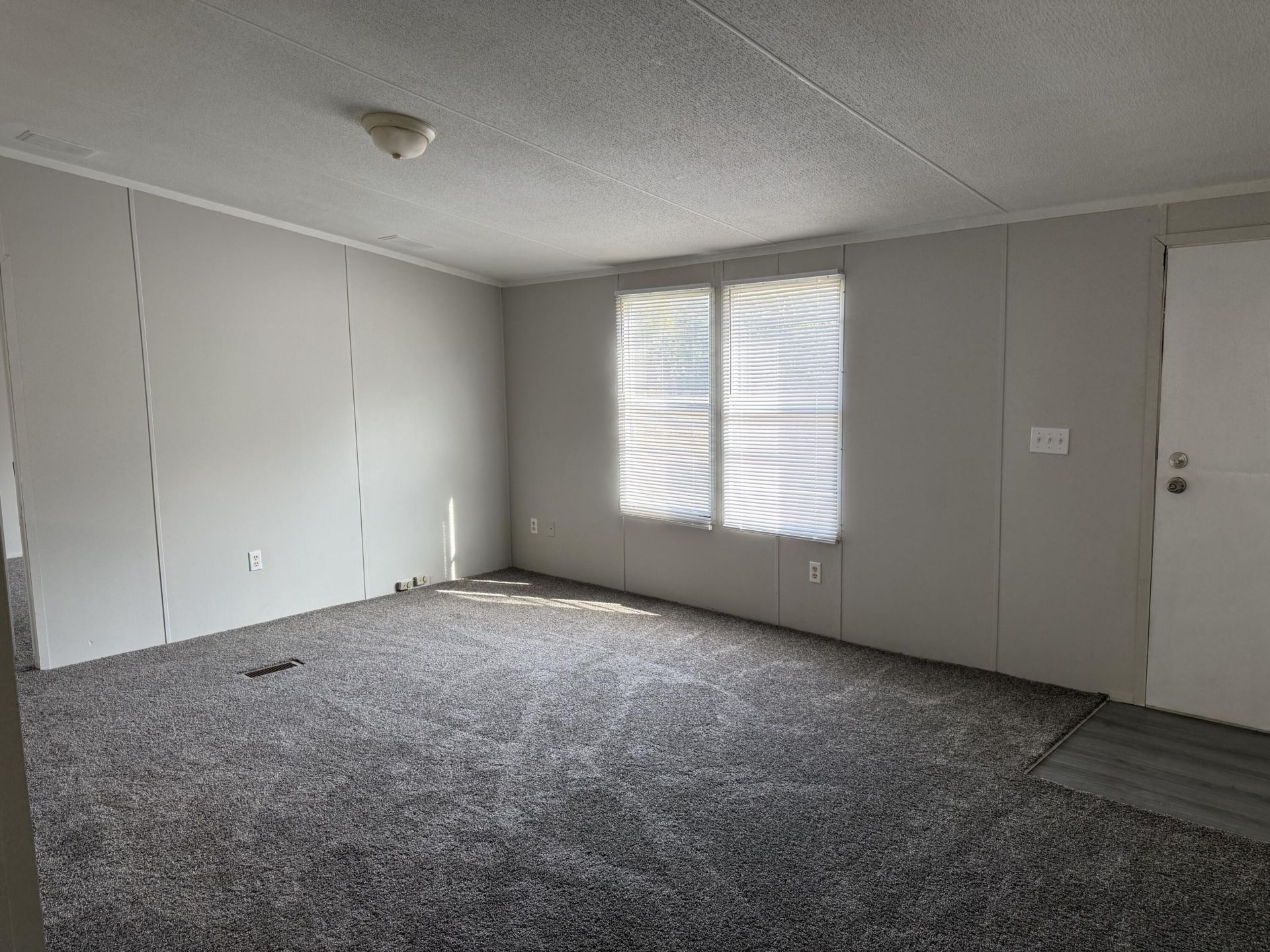 10685 Jefferies Highway Photo 13