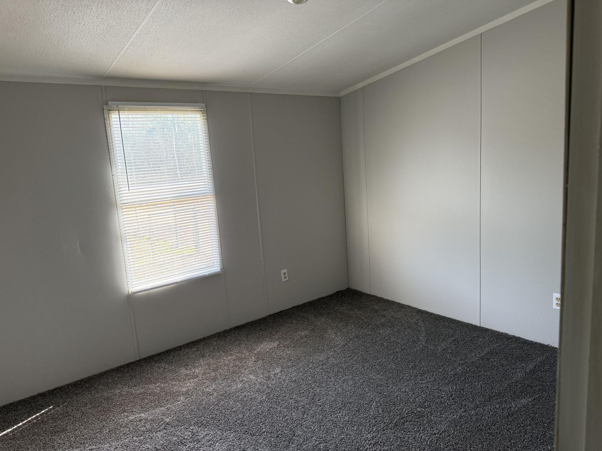 10685 Jefferies Highway Photo 15