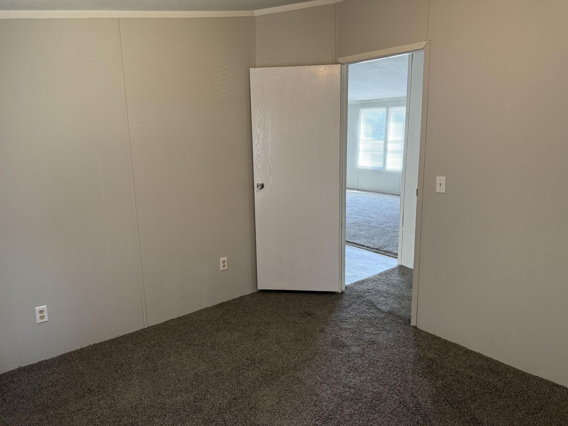 10685 Jefferies Highway Photo 20