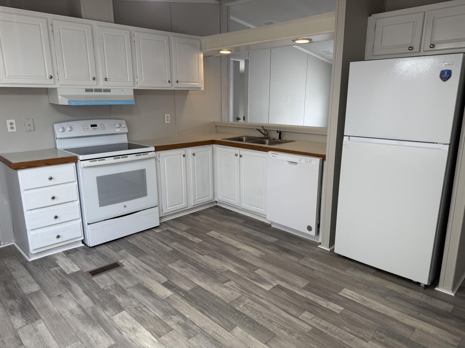 10685 Jefferies Highway Photo 6