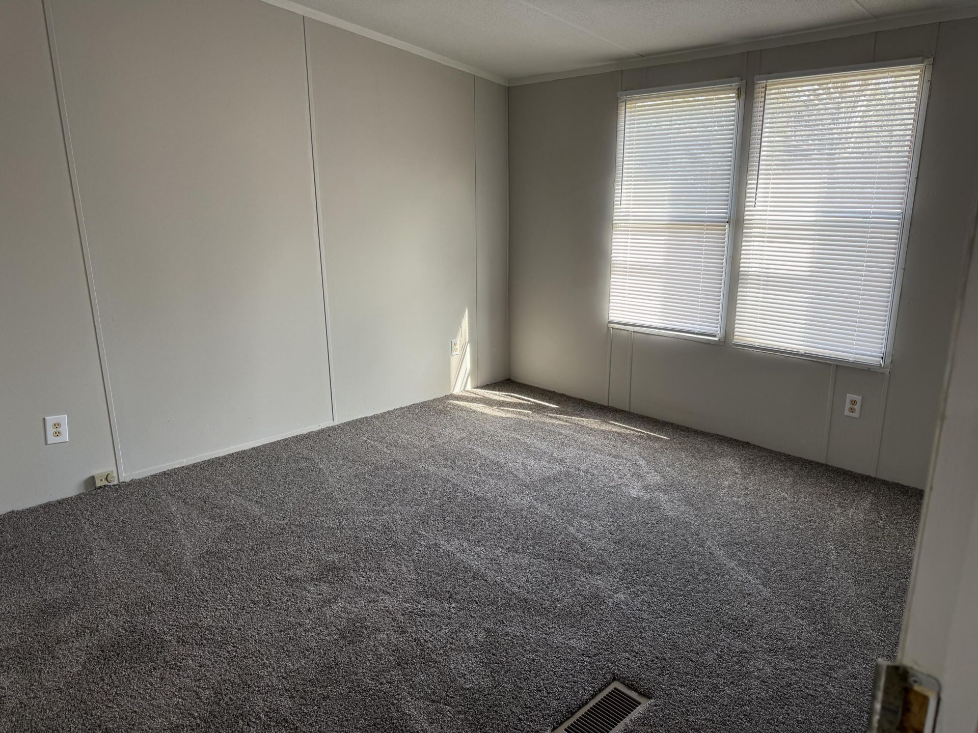 10685 Jefferies Highway Photo 7