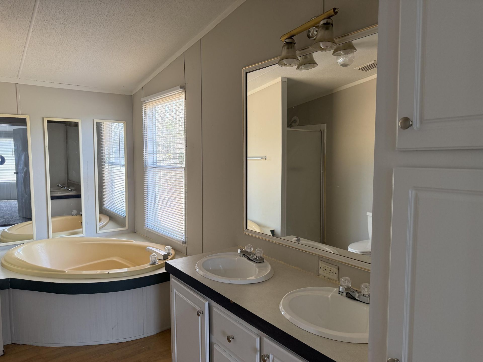 10685 Jefferies Highway Photo 9