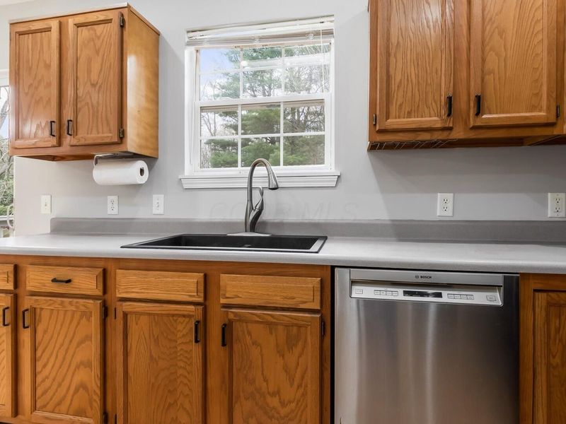 1664 Apple Valley Drive, Howard, OH 43028 Photo 18