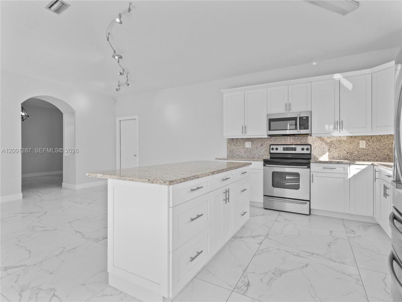 21405 Ingraham Ave Rd, Cutler Bay, FL 33189 Photo