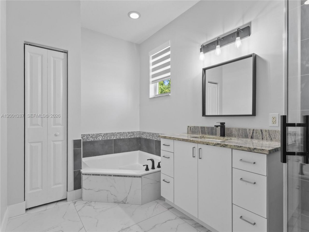21405 Ingraham Ave Rd, Cutler Bay, FL 33189 Photo
