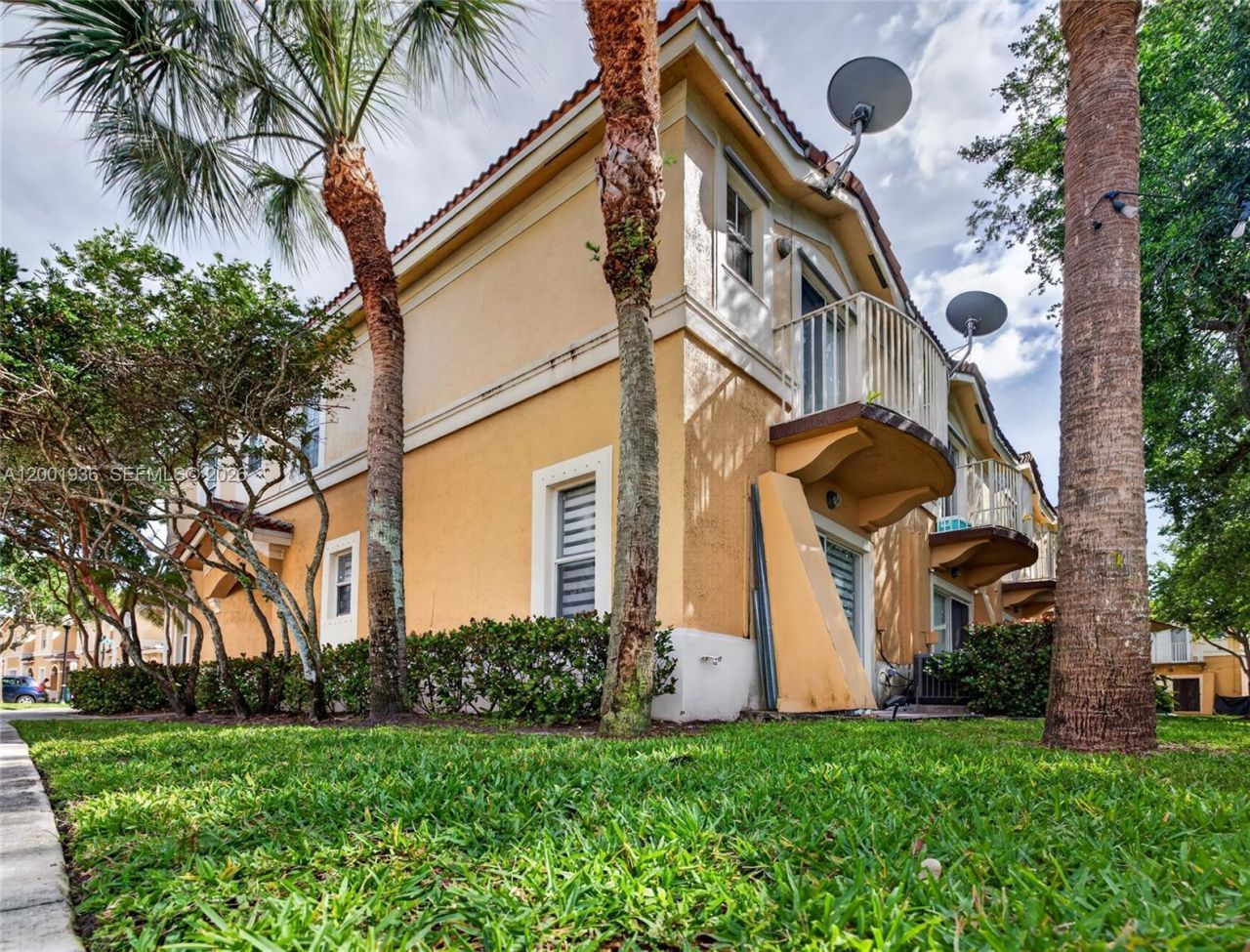 3004 SW 129th Way, Unit 150, Miramar, FL 33027 Photo