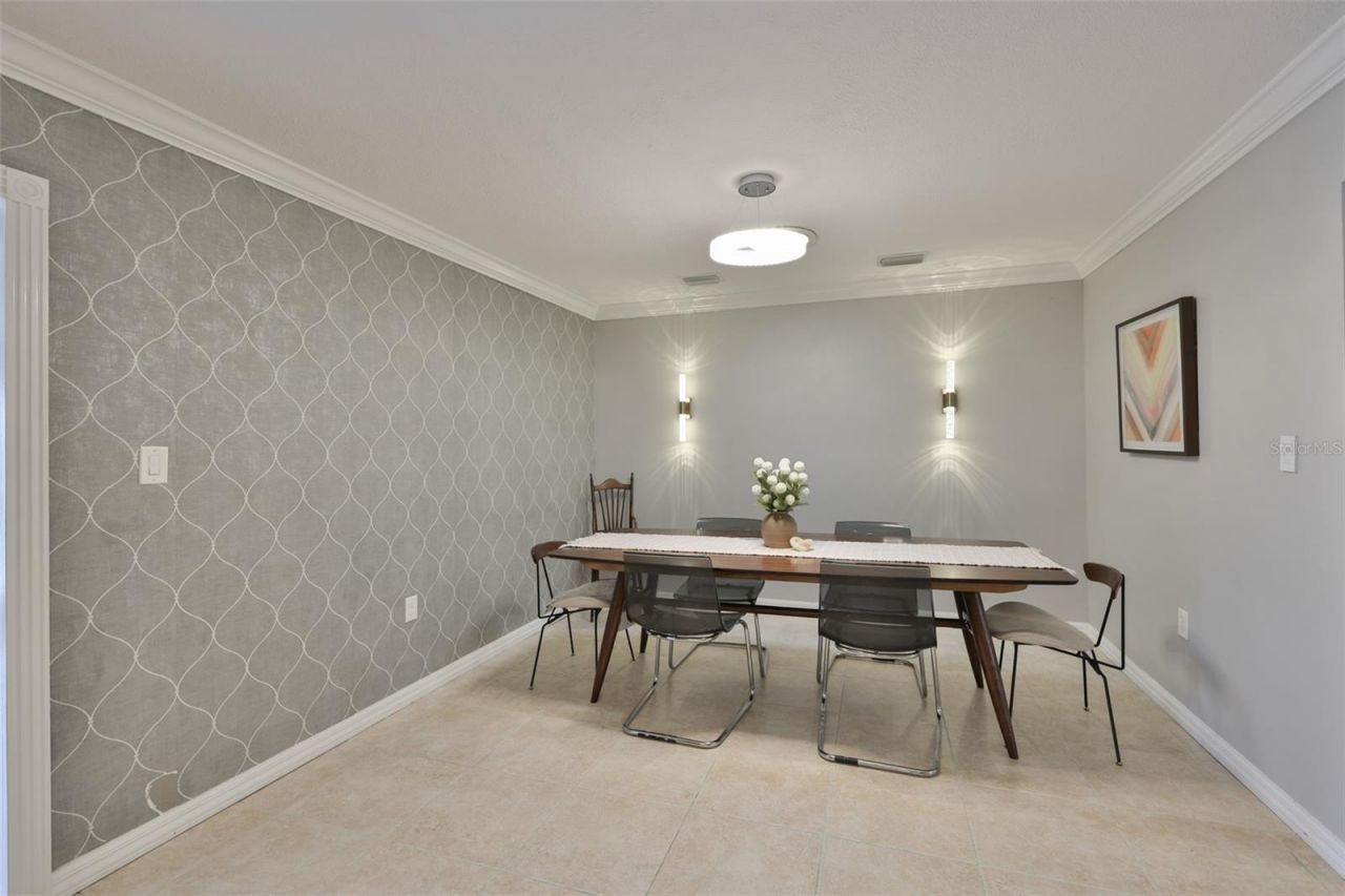 1311 Estatewood Drive, Brandon, FL 33510 Photo