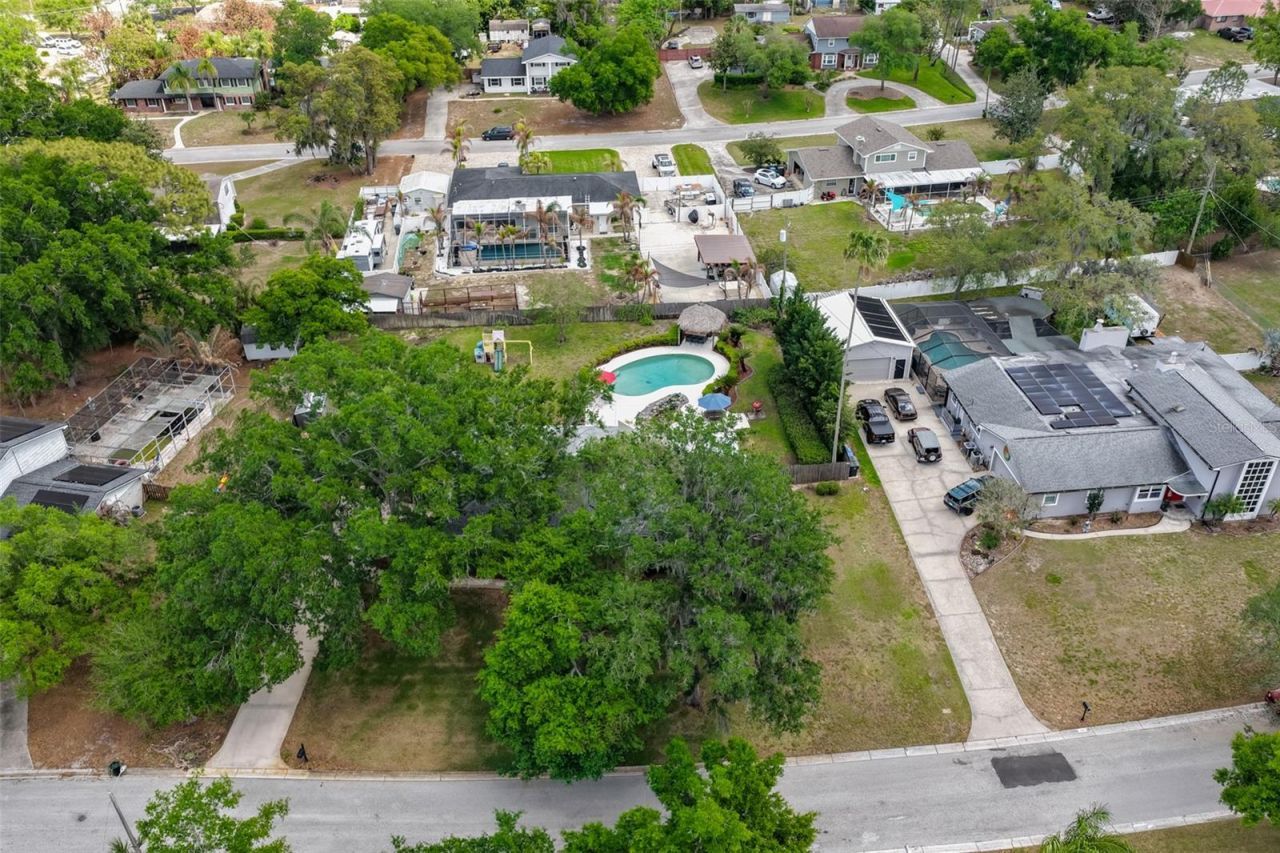 1311 Estatewood Drive, Brandon, FL 33510 Photo