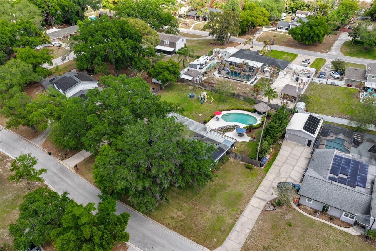 1311 Estatewood Drive, Brandon, FL 33510 Photo