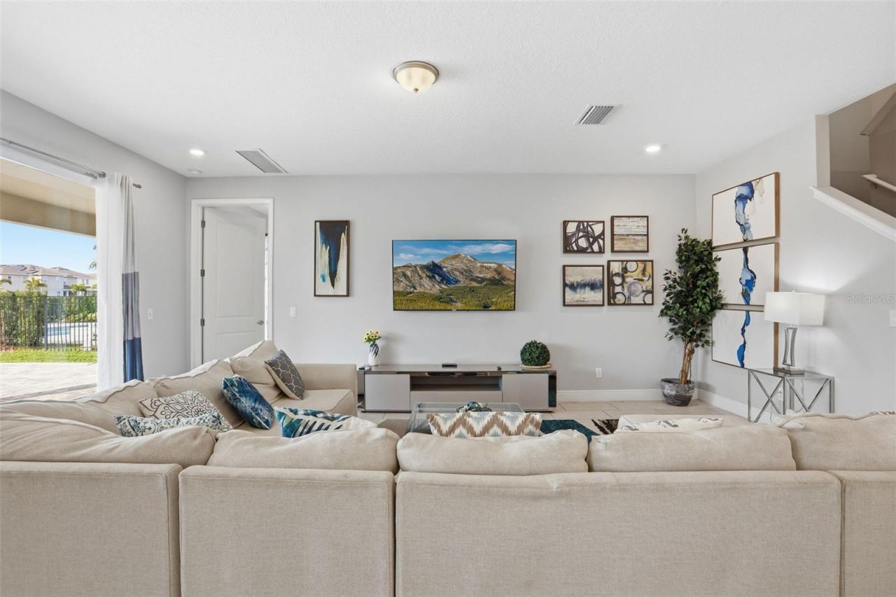 336 Auburn Avenue, Kissimmee, FL 34747 Photo