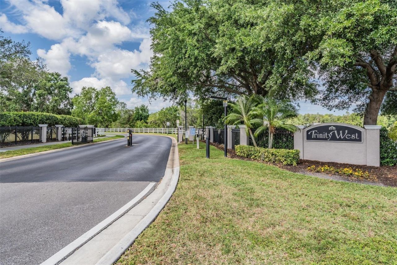 2730 Manning Drive , Trinity, FL 34655 Photo