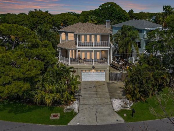 196 SHORE DRIVE , PALM HARBOR, FL 34683