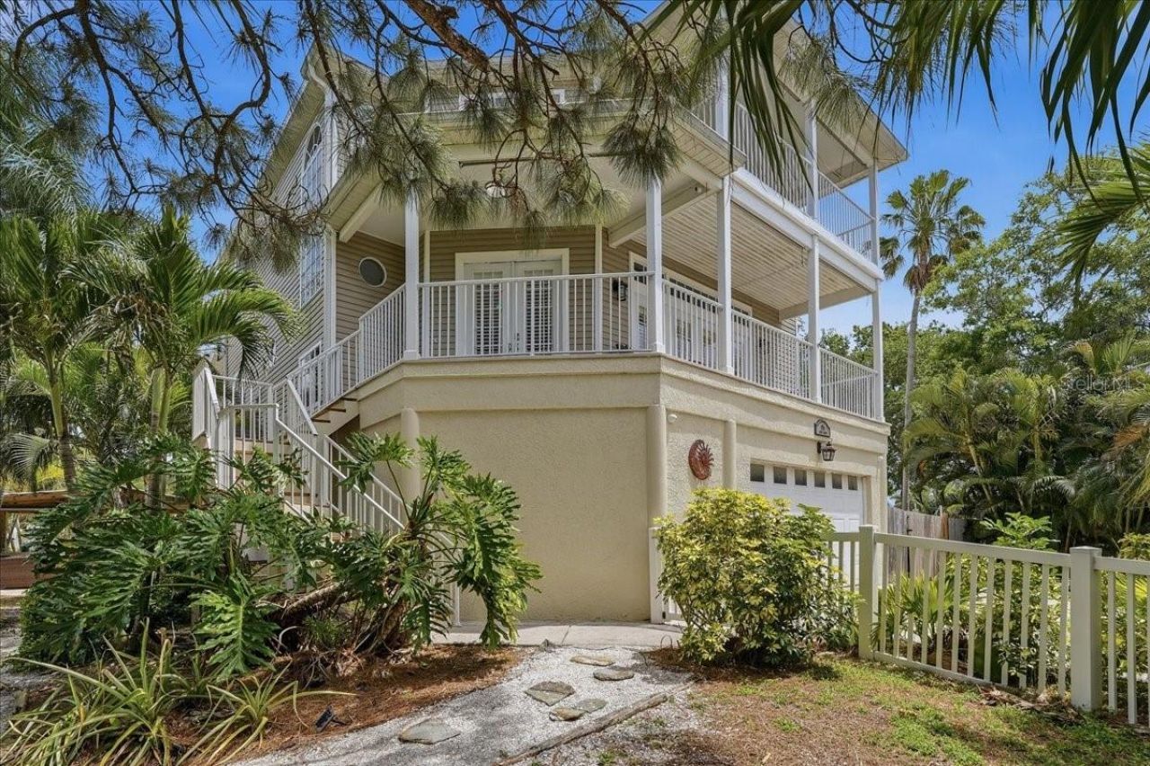 196 Shore Drive, Palm Harbor, FL 34683 Photo