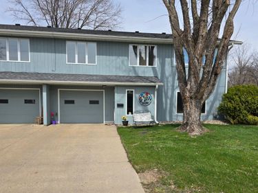 1102 Park Street W, Unit 4, Cannon Falls, MN 55009