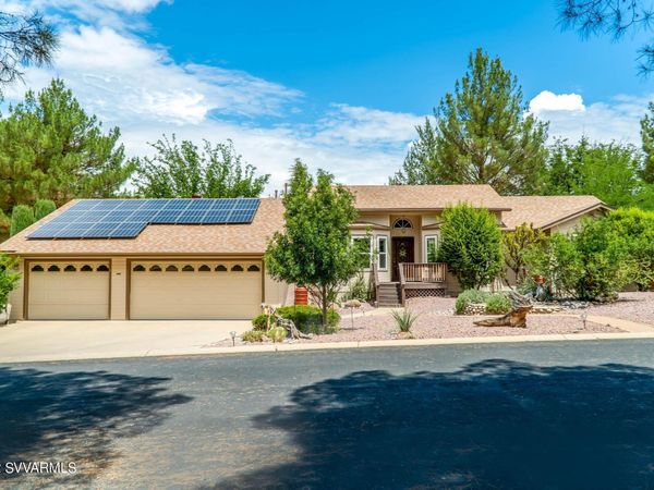 10630 E Oak Creek Trail, Cornville, AZ 86325