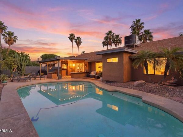 1702 W MANOR Street, Chandler, AZ 85224