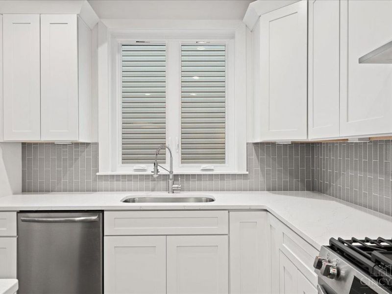 3119 Hackberry Street, Cincinnati, OH 45207 Photo 7