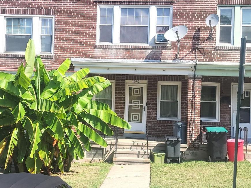 1939 Woodvale Avenue, Reading, PA 19606 Main Photo