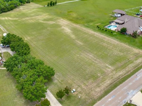 104 Green Meadow Court, Gunter, TX 75058