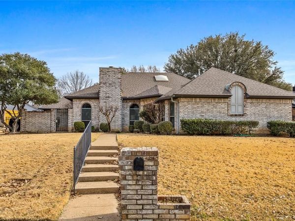 2921 Pitkin Drive, Arlington, TX 76006