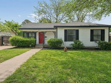 2839 Handley Drive, Fort Worth, TX 76112