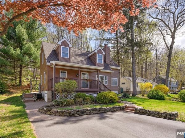 64 Hilltop Trail, SPARTA, NJ 07871