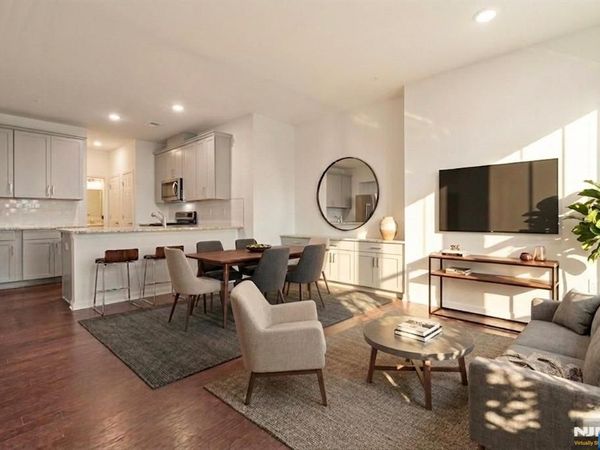 70 Leahy Drive, WOOD RIDGE, NJ 07075