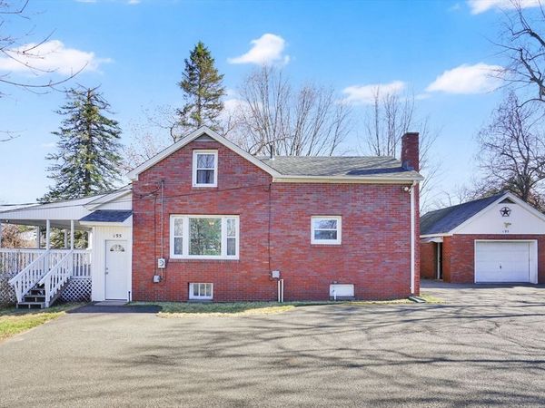 195 Grattan St, Chicopee, MA 01020