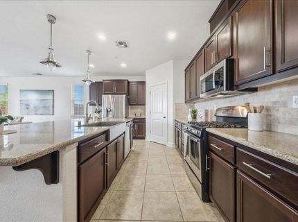 5624 Saratoga Cir, Rocklin, CA 95765 Photo