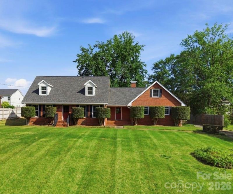 21 Bowen Drive, Belmont, NC 28012 Main Photo