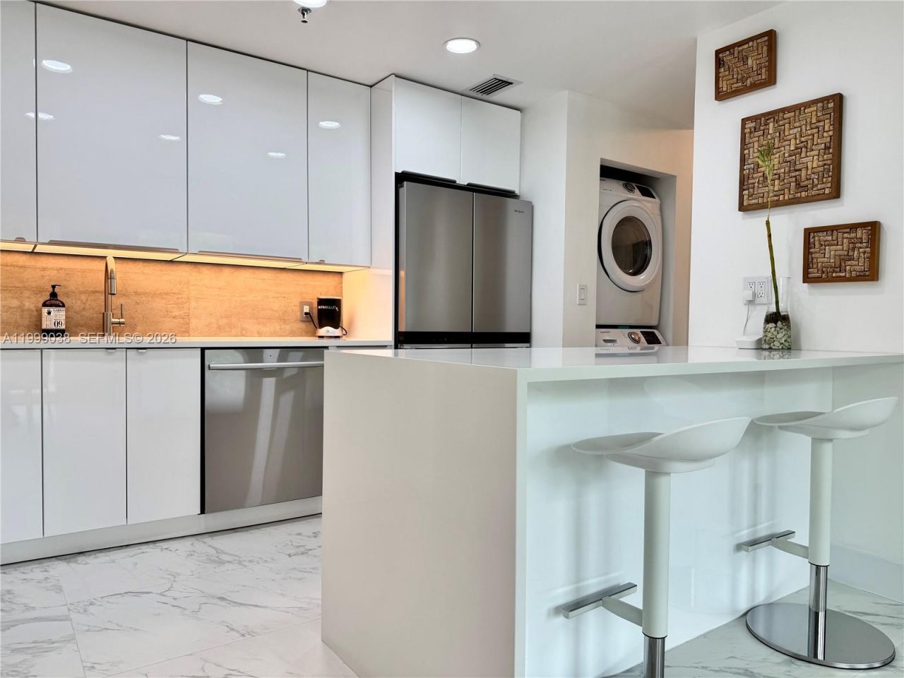 7800 Collins Ave, Unit 101, Miami Beach, FL 33141 Photo