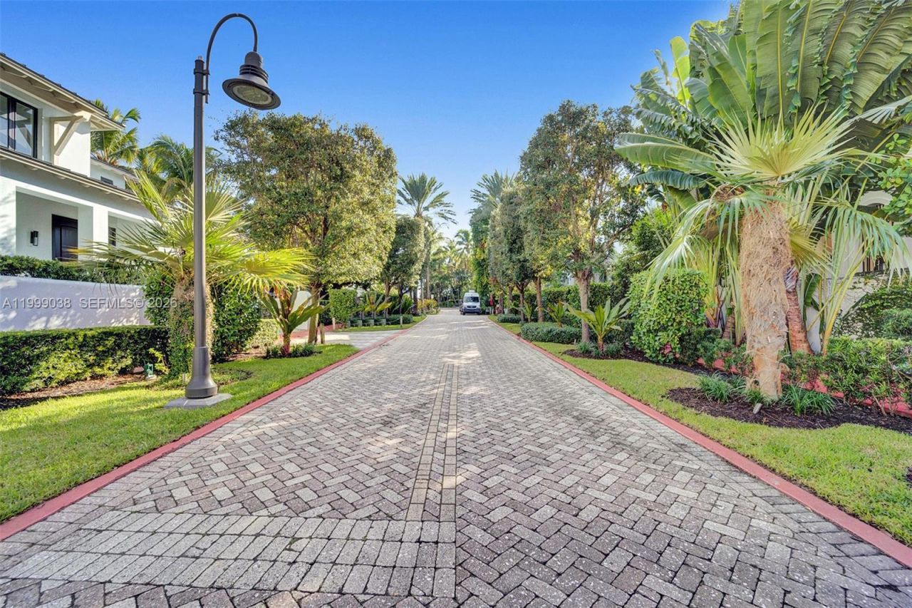 7800 Collins Ave, Unit 101, Miami Beach, FL 33141 Photo