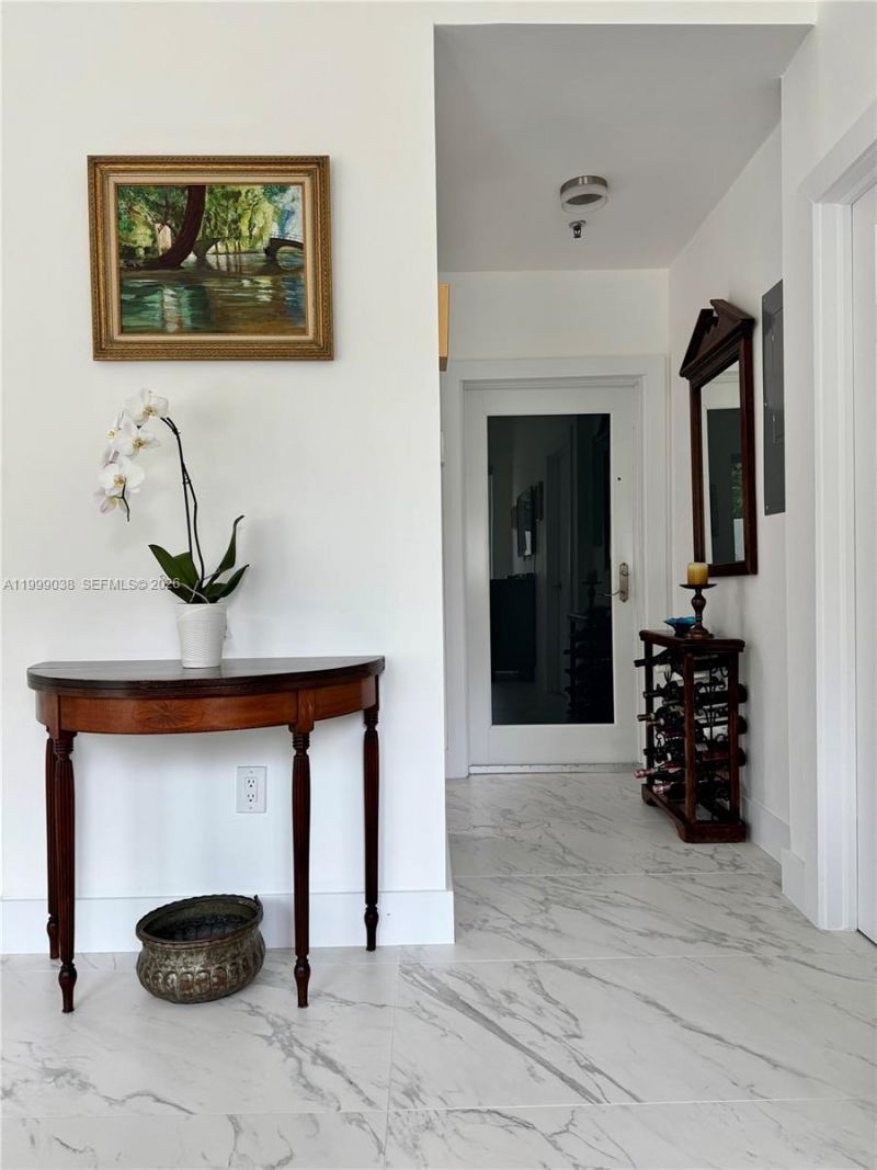 7800 Collins Ave, Unit 101, Miami Beach, FL 33141 Photo