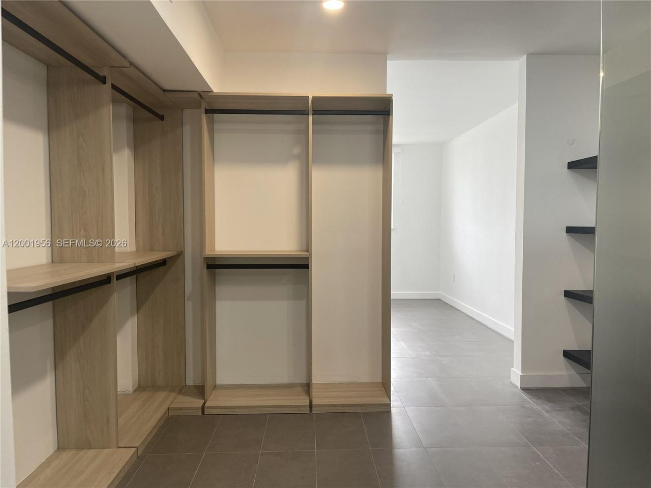 2861 Leonard Dr, Unit F505, Aventura, FL 33160 Photo