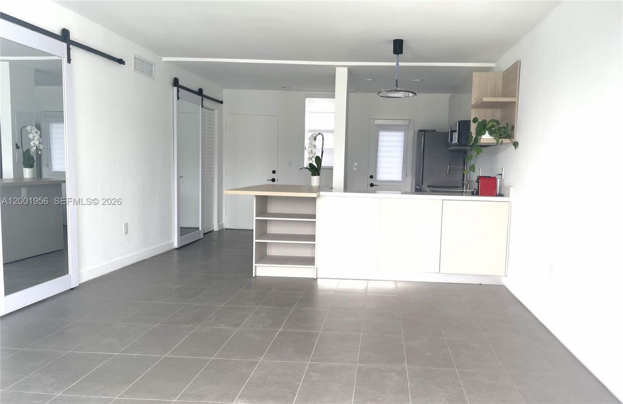 2861 Leonard Dr, Unit F505, Aventura, FL 33160 Photo