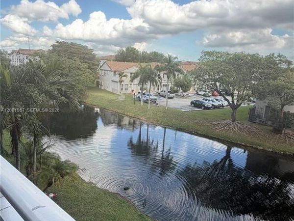 9375 Fontainebleau Blvd , Unit L304, Miami, FL 33172