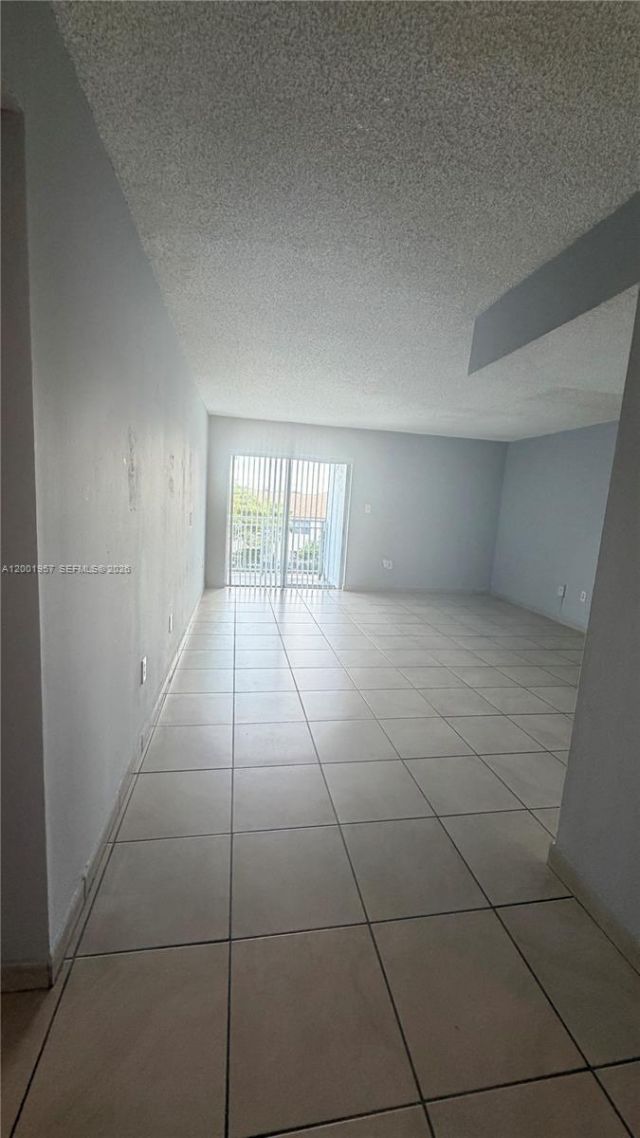 9375 Fontainebleau Blvd, Unit L304, Miami, FL 33172 Photo