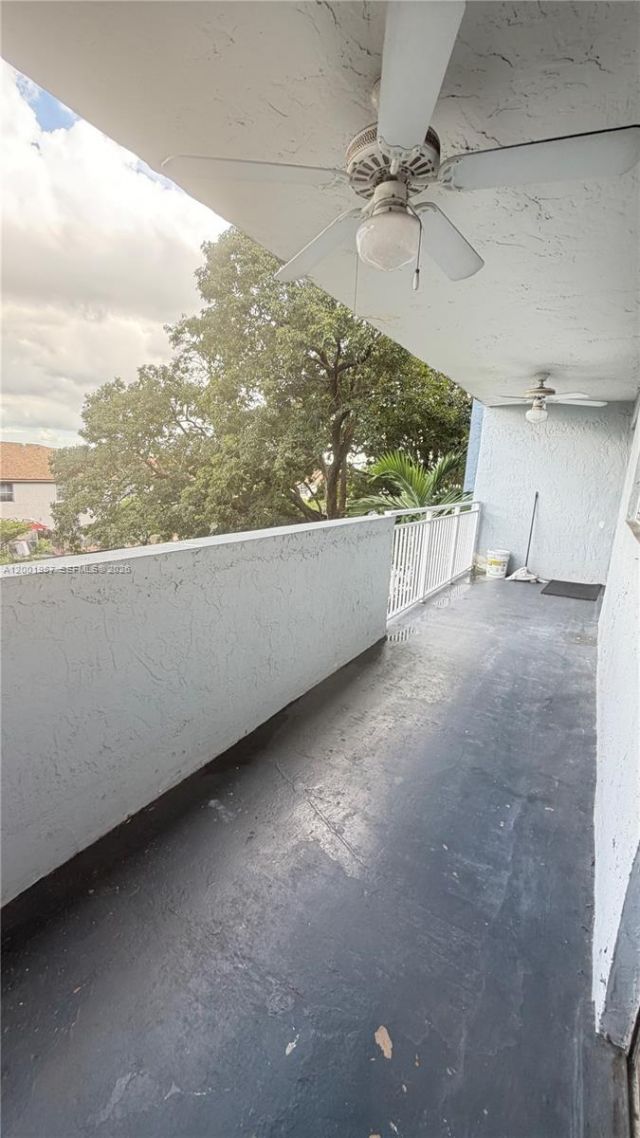 9375 Fontainebleau Blvd, Unit L304, Miami, FL 33172 Photo