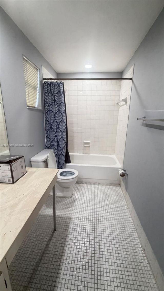 9375 Fontainebleau Blvd, Unit L304, Miami, FL 33172 Photo