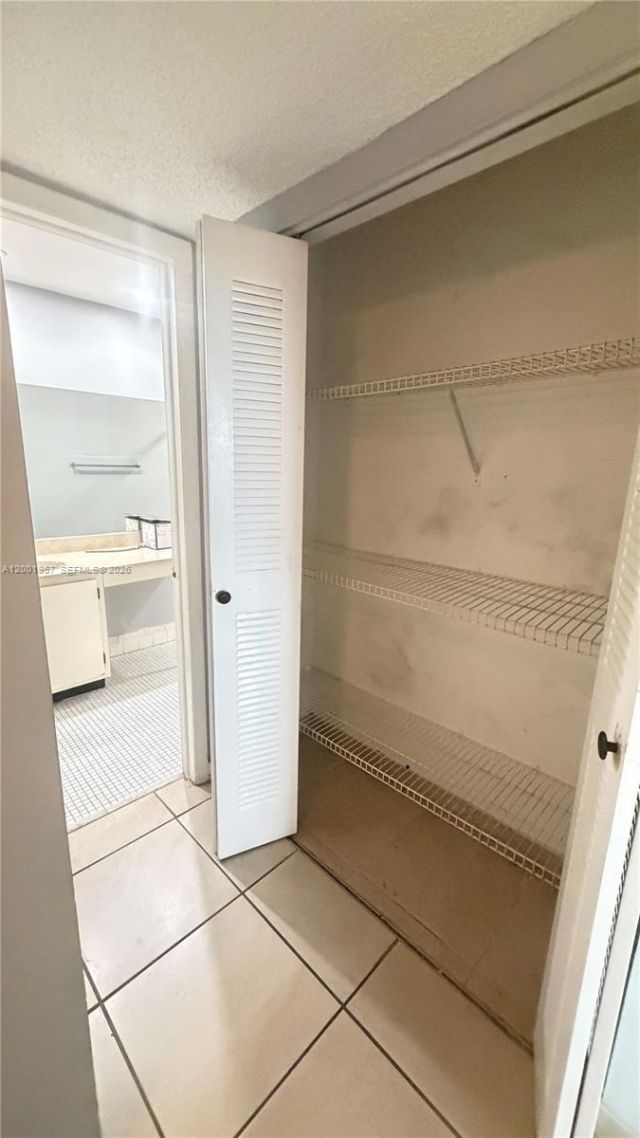 9375 Fontainebleau Blvd, Unit L304, Miami, FL 33172 Photo