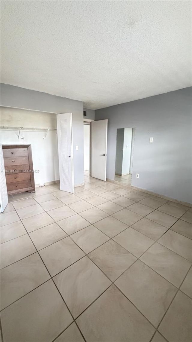 9375 Fontainebleau Blvd, Unit L304, Miami, FL 33172 Photo