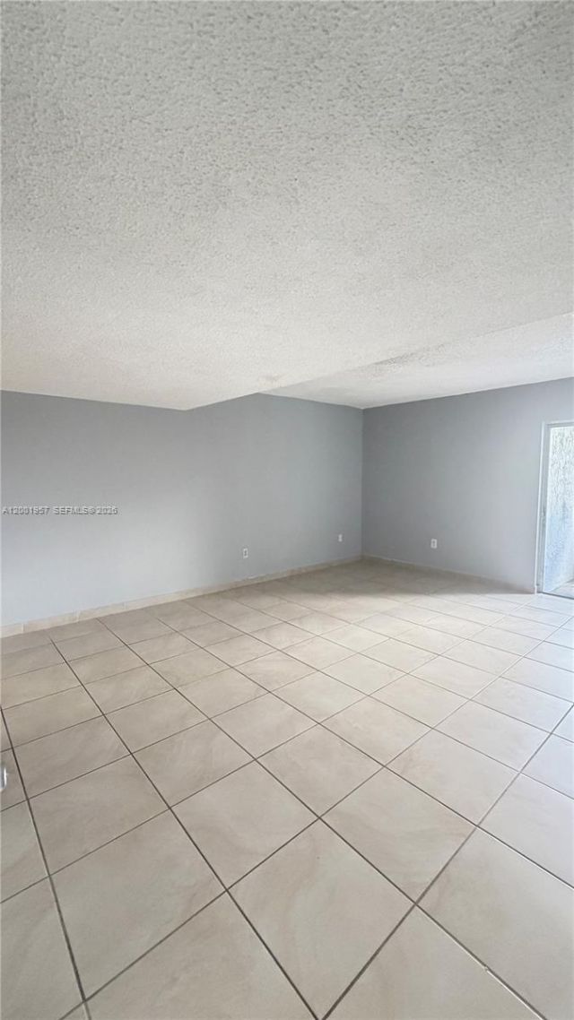 9375 Fontainebleau Blvd, Unit L304, Miami, FL 33172 Photo