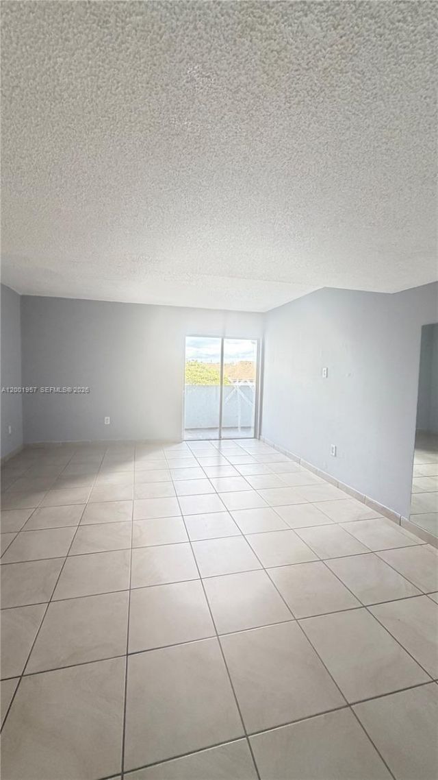 9375 Fontainebleau Blvd, Unit L304, Miami, FL 33172 Photo