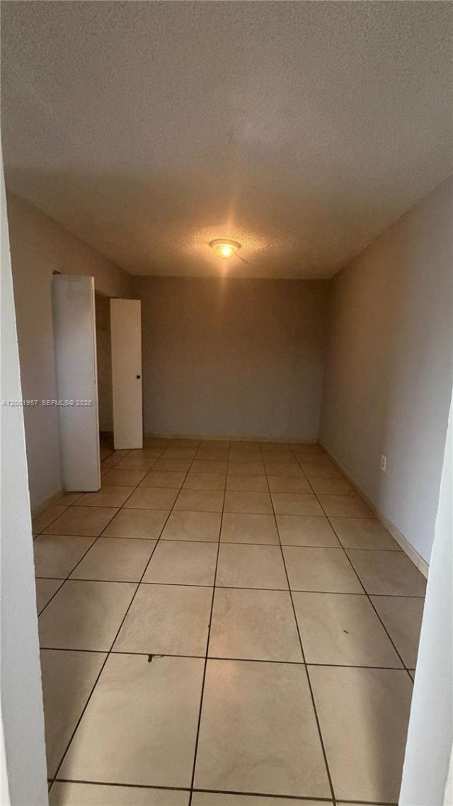 9375 Fontainebleau Blvd, Unit L304, Miami, FL 33172 Photo